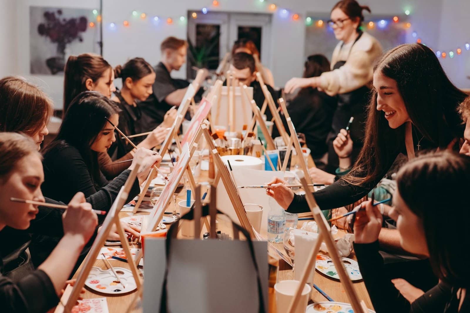 Krakow Sip & Paint Workshop with Optional Wine & Prosecco - experience photo 4