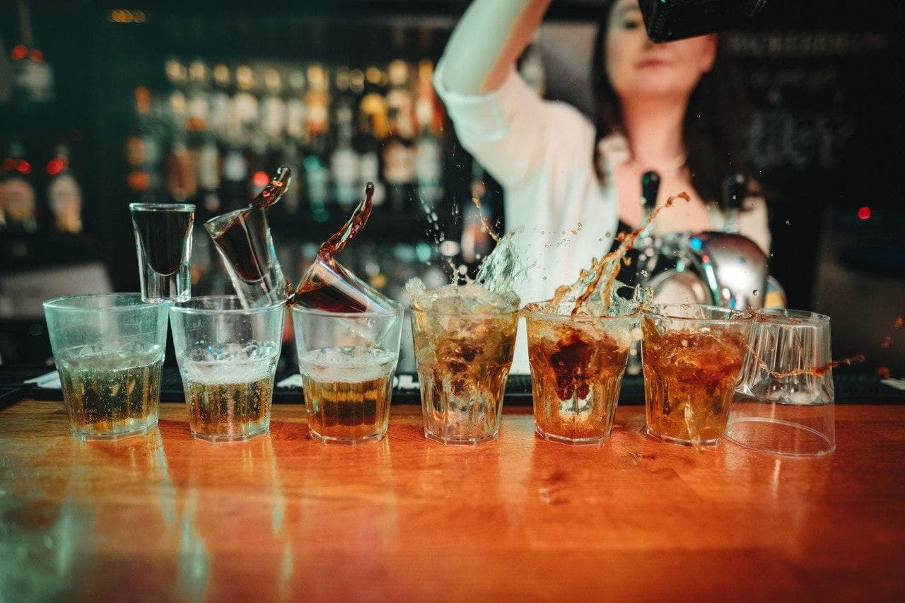 Krakow nightclub crowd on the freedom night party package