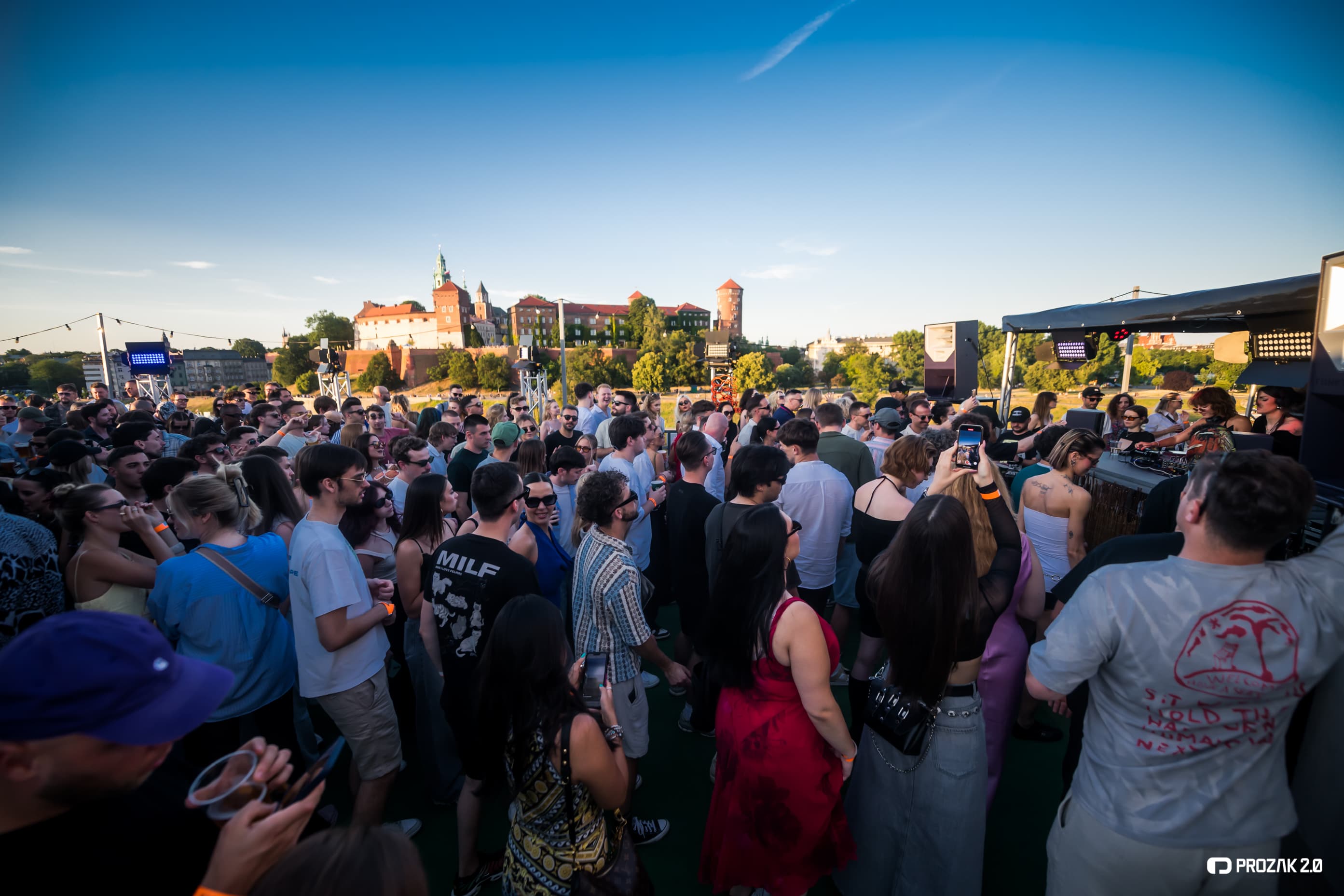 Krakow Rooftop Party & 1 Hour Unlimited Alcohol Club Crawl experience detail