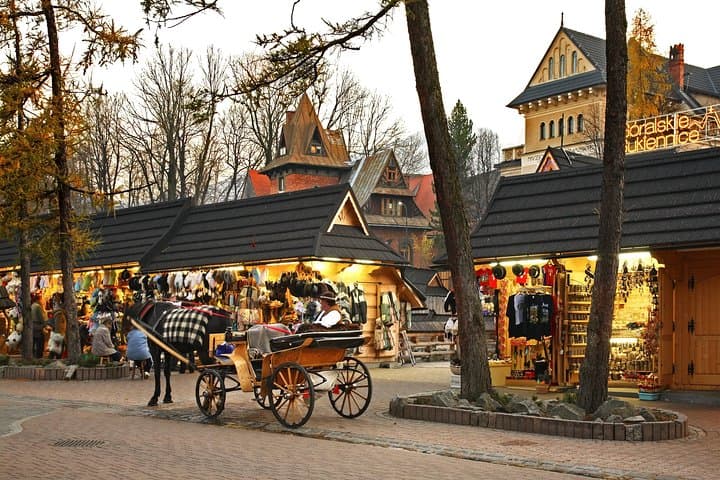 Krakow Zakopane Tour with Hot Bath Pools and Hotel Pickup image 3