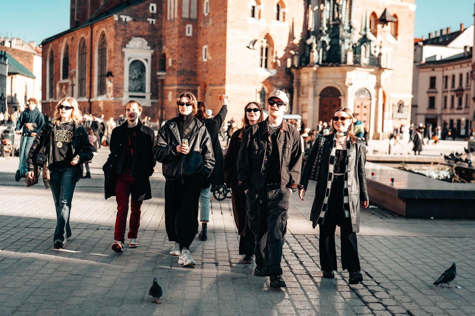Krakow History Walking Tour with Drink and Polish Snack photo preview 3