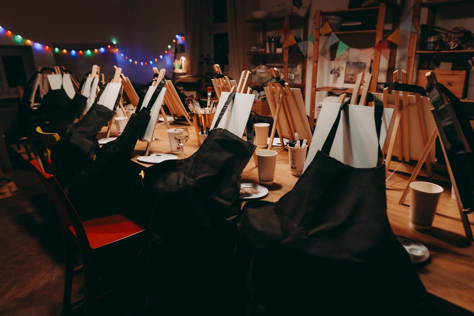 Krakow Sip & Paint Workshop photo 2